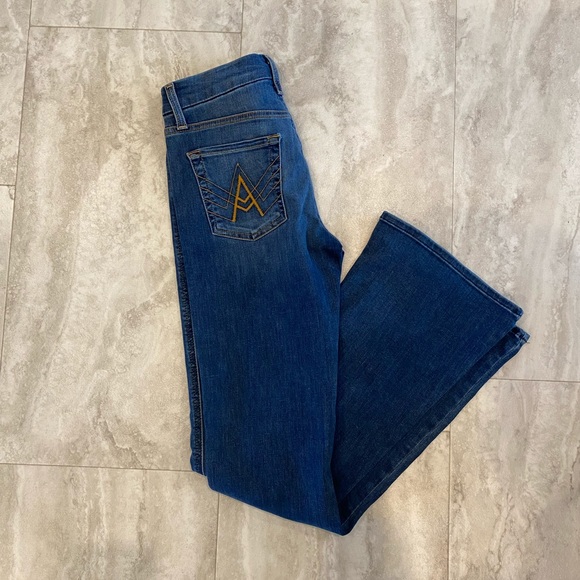 7 For All Mankind flare leg jeans size 25 short inseam - Picture 1 of 4